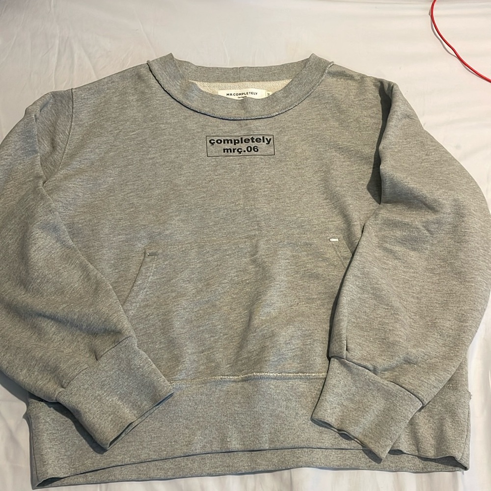 MR. Completely crew neck